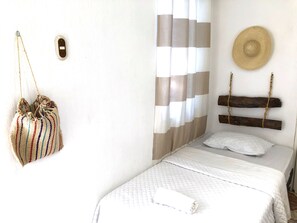 Don Ovidio Room | Ropa de cama de alta calidad, edredón y cortinas blackout