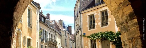 La Pause du Perche: house at the foot of the forest