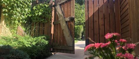 Enceinte de l’hébergement