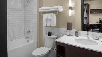 Chambre Deluxe, 2 grands lits (Double Queen) | Salle de bain