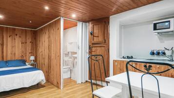 5 chambres, fer et planche Ă repasser, Wi-Fi, draps fournis
