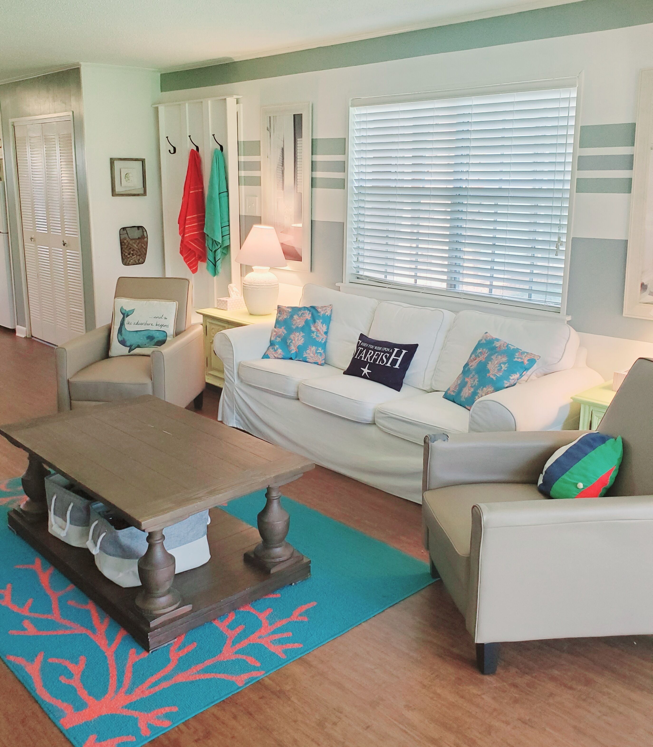 Smart TV, fireplace, DVD player