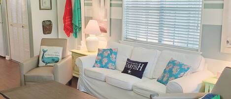 Smart TV, fireplace, DVD player