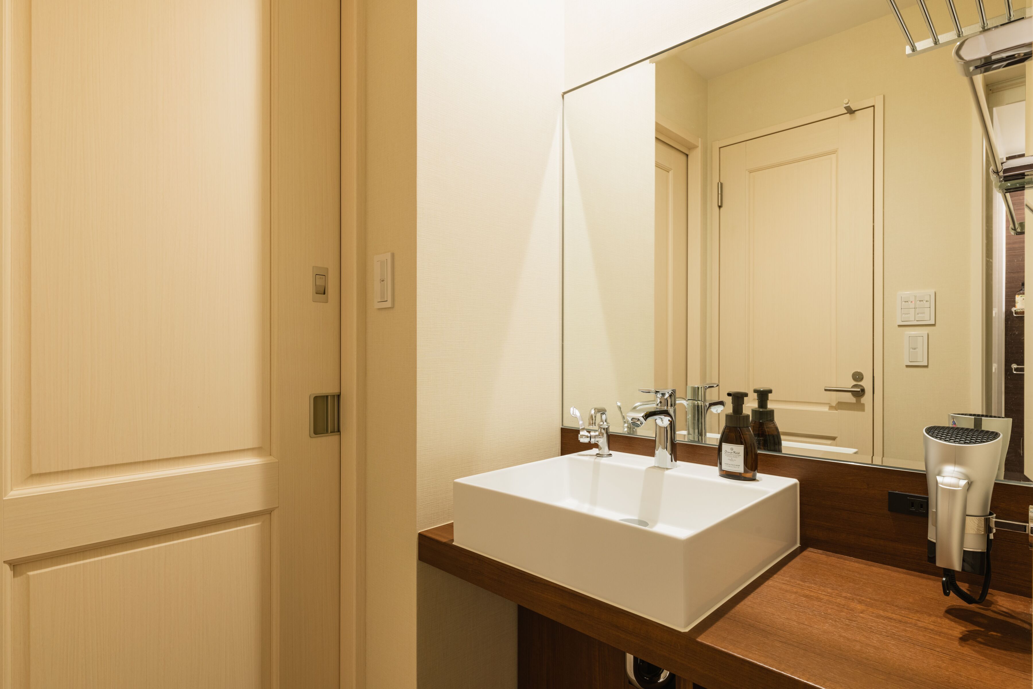 Free toiletries, hair dryer, slippers, bidet