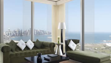 Serenity Club Suite | Water view