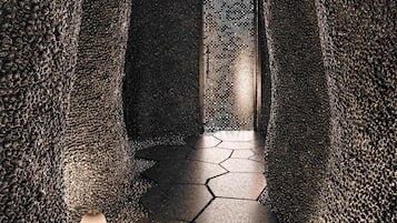 Salas para tratamentos a dois, sauna seca, sauna a vapor