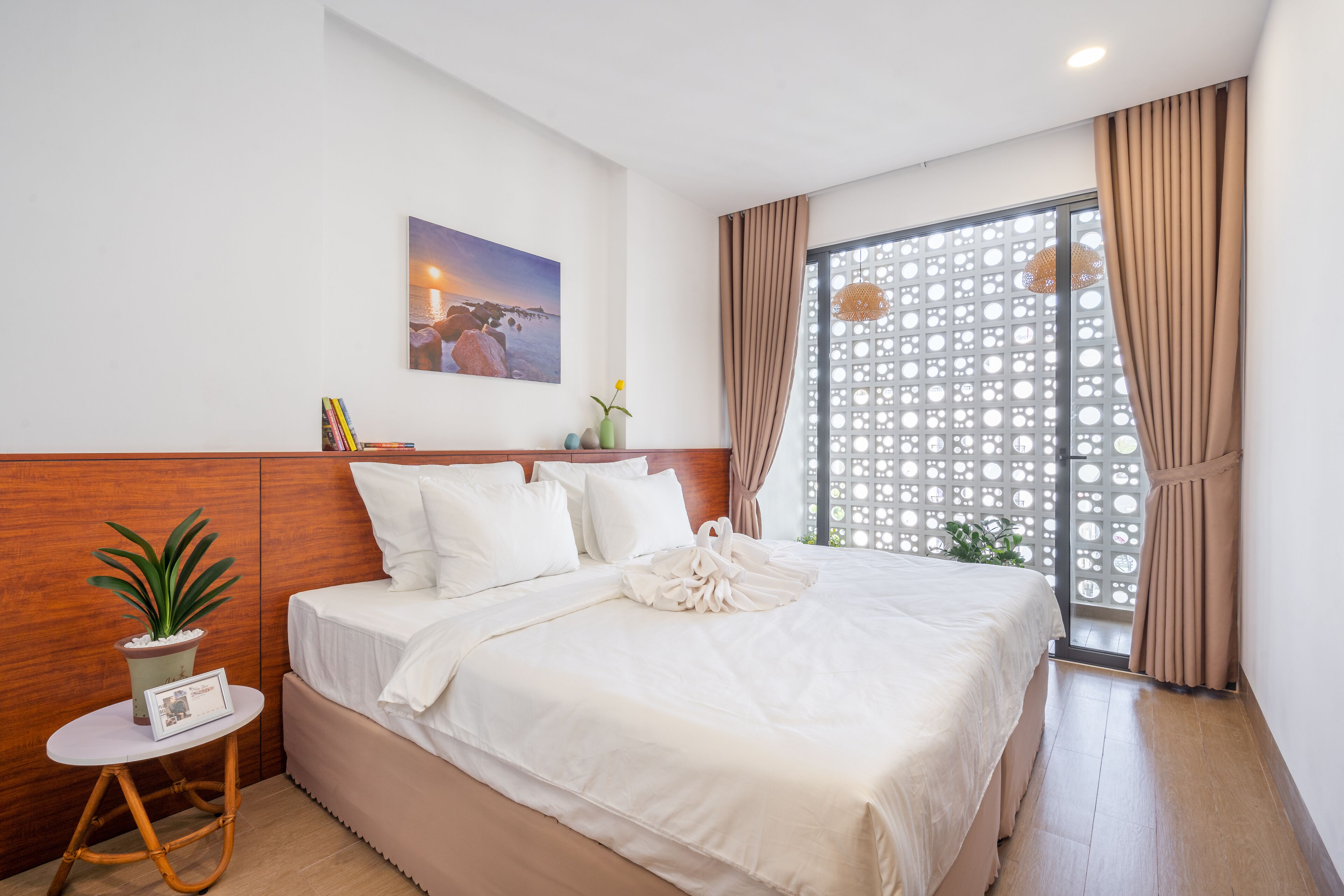 1 bedroom, in-room safe, desk, free WiFi