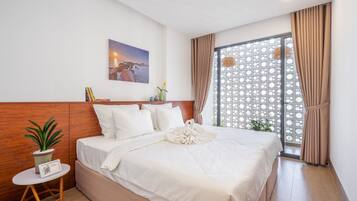 1 bedroom, in-room safe, desk, free WiFi