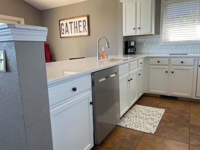 Golf 2 bed/2 bath Course Condo Bayside at Lake Mac