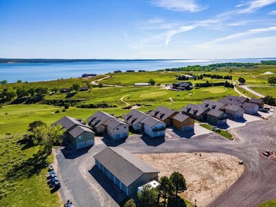 Golf 2 bed/2 bath Course Condo Bayside at Lake Mac