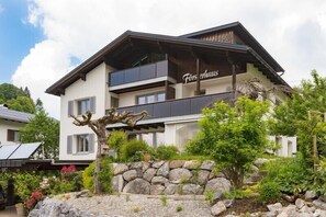 Exterior - Apartment 'Försterhaus Wohnung Obergeschoss' with Mountain View, Shared Garden and Wi-Fi (Egg)