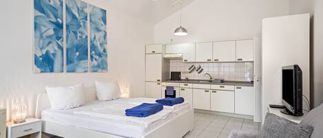 1 bedroom, iron/ironing board, free WiFi, bed sheets