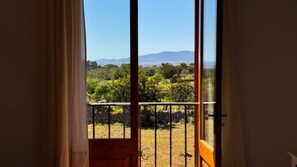 Interior - Villa Sa Tanca with Sea & Mountain Views, Wi-Fi, Pool & Garden (Pórtol)