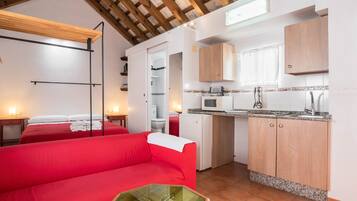 1 slaapkamer, een strijkplank/strijkijzer, gratis wifi, beddengoed