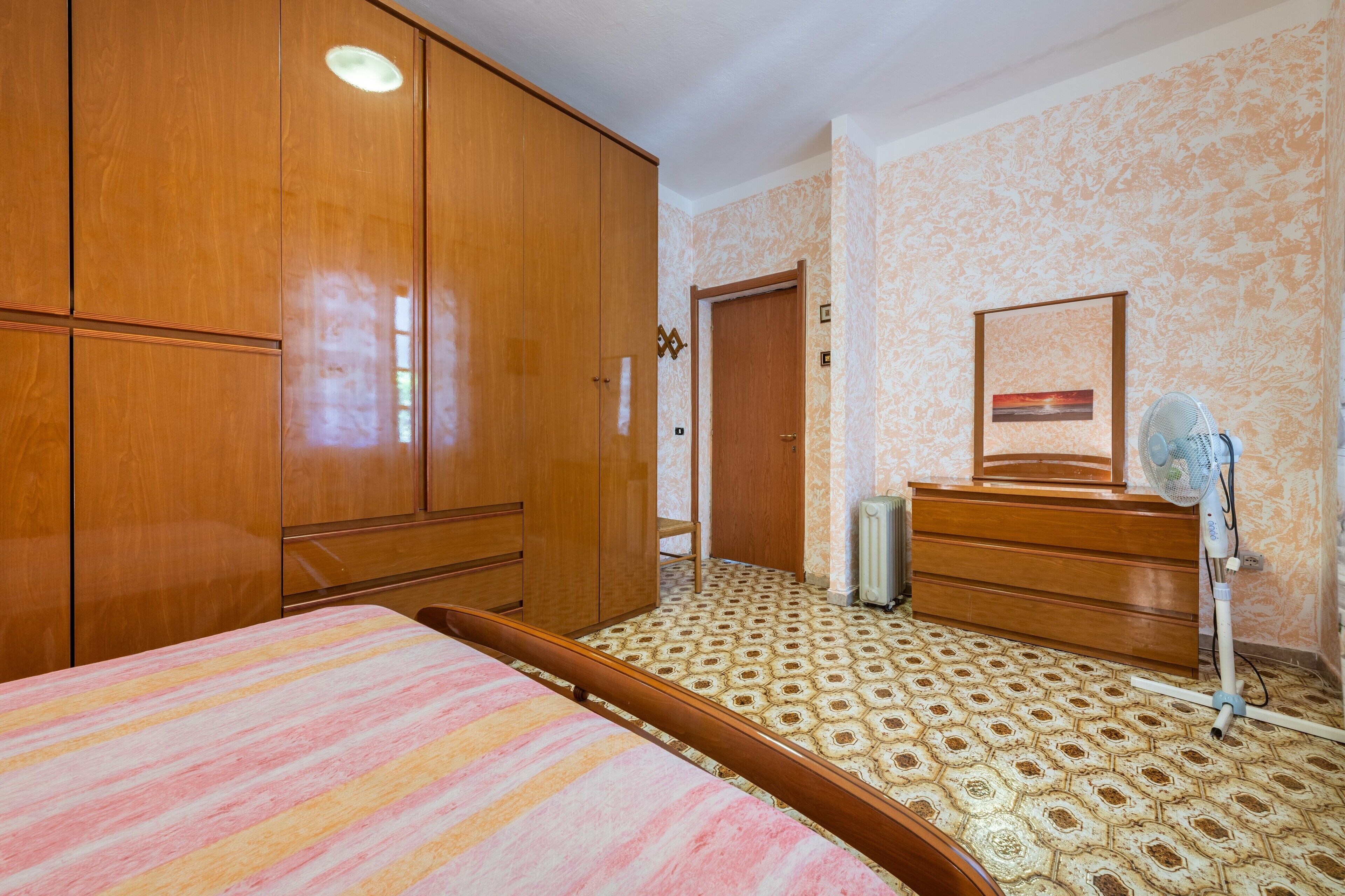 4 Schlafzimmer, Bügeleisen/Bügelbrett, kostenloses WLAN, Bettwäsche