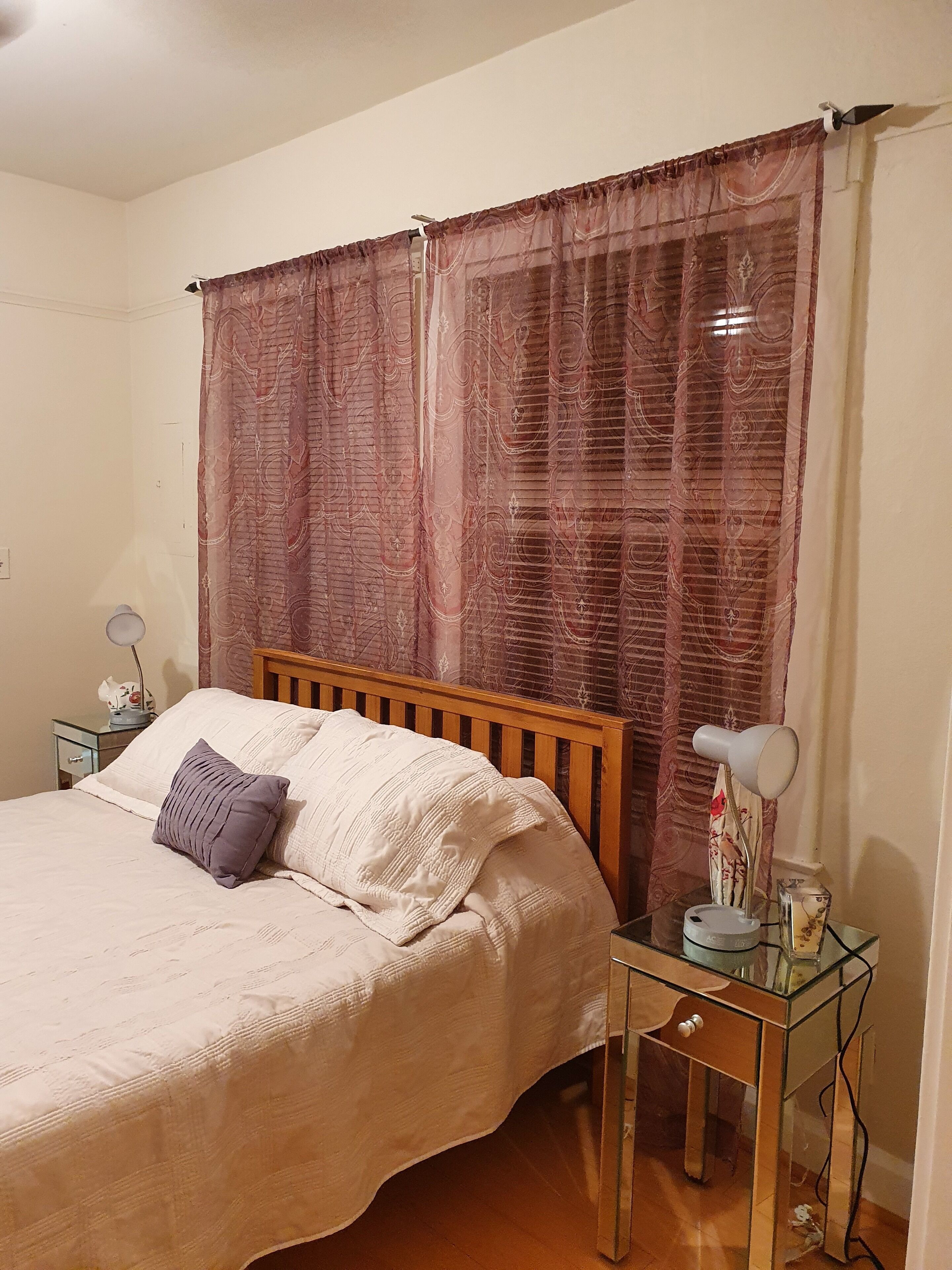 1 chambre, fer et planche à repasser, Wi-Fi, draps fournis