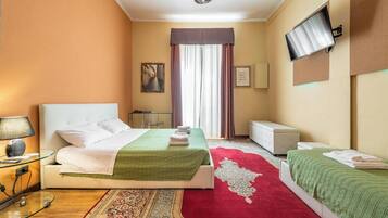 3 Schlafzimmer, Bügeleisen/Bügelbrett, Bettwäsche