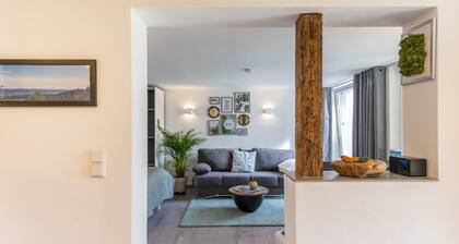 Modern Holiday Apartment "Schweizer" with Lake View, Terrace & Wi-Fi