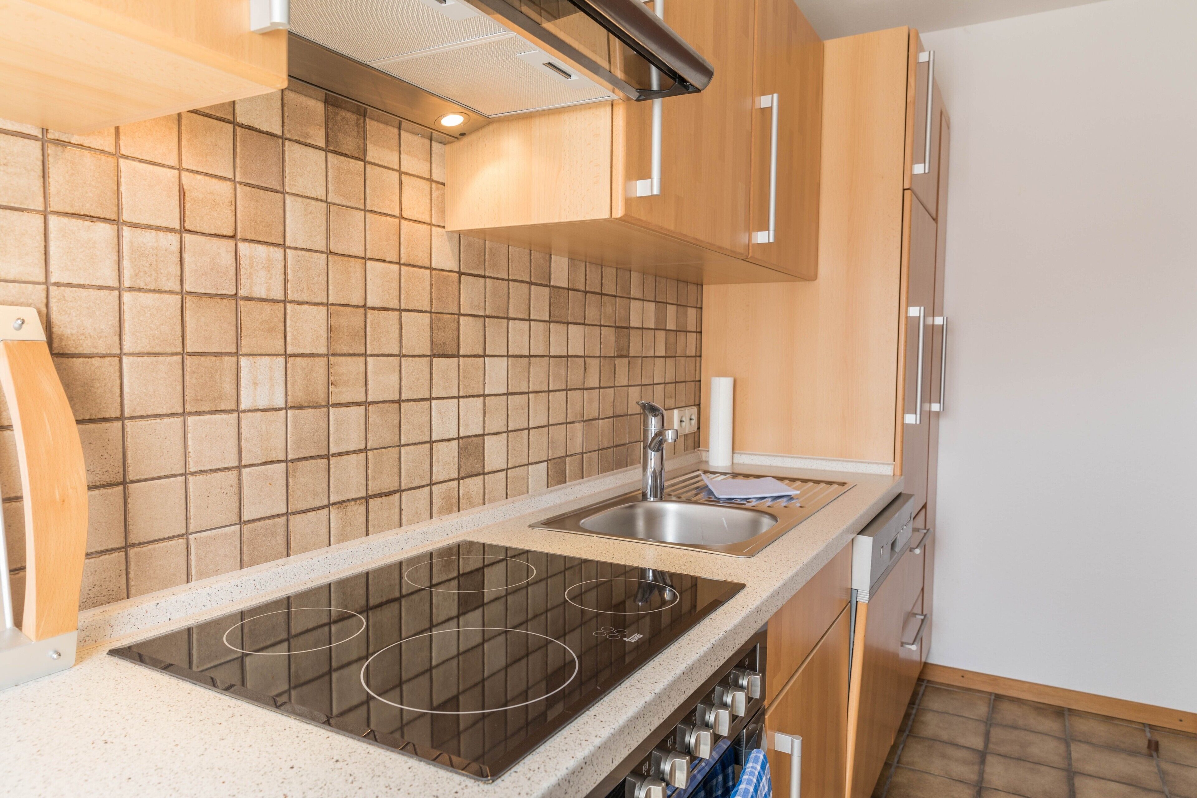 Kühlschrank, Ofen, Herdplatte, Geschirrspüler
