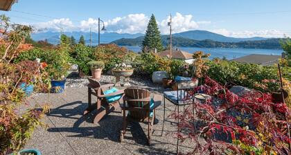 Family-friendly Urban Oasis with Beautiful Garden