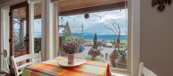 Family-friendly Urban Oasis with Beautiful Garden