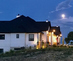Exterior - Lake front property (Saratoga Springs)