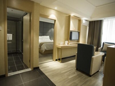 Shell Xuzhou Suining County Bali Electrical and Mechanical City Hotel