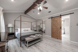 4 habitaciones, escritorio, tabla de planchar con plancha y wifi gratis