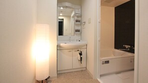 Apartment (201 for 4 People, Pet OK) | Waschbecken im Bad