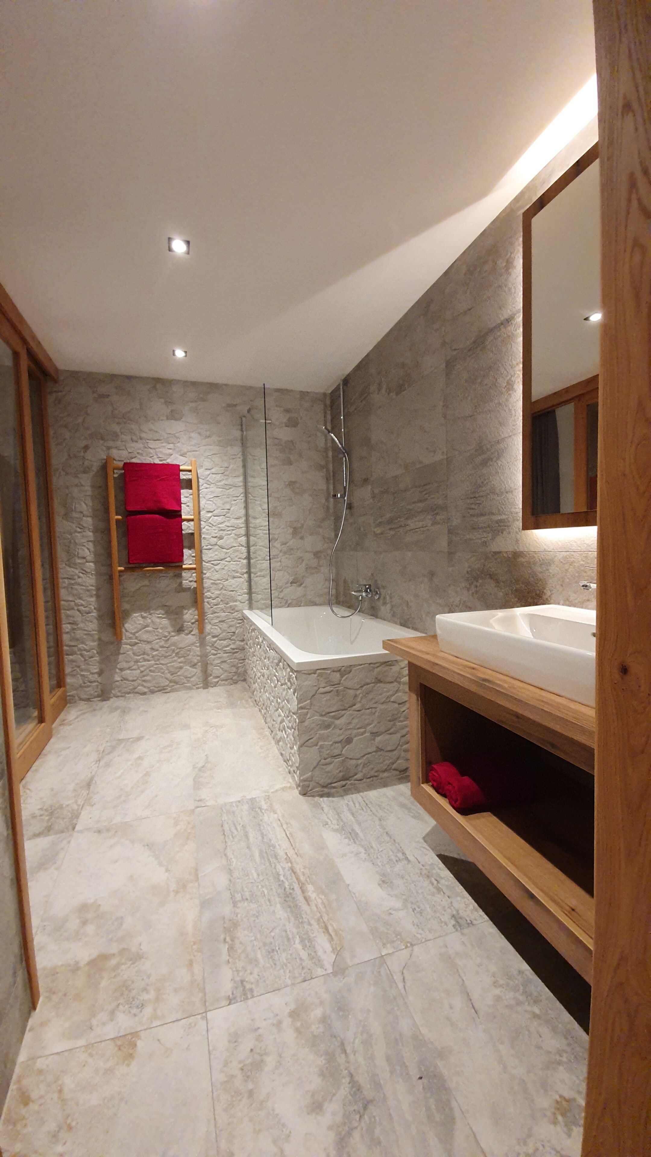 Appartement Supérieur (V) | Salle de bain
