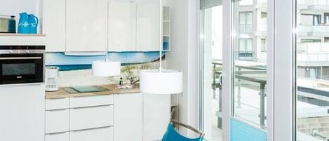 Køleskab, mikrobølgeovn, ovn, opvaskemaskine