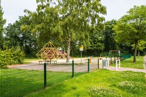 Children's area - Vacation home, Kleine Perle - Holiday home, Kleine Perle, 138 - 013, Cuxhaven, Döse, (Cuxhaven)