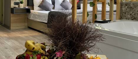 Ylelliset vuodevaatteet, minibaari