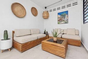 Smart TV, offices