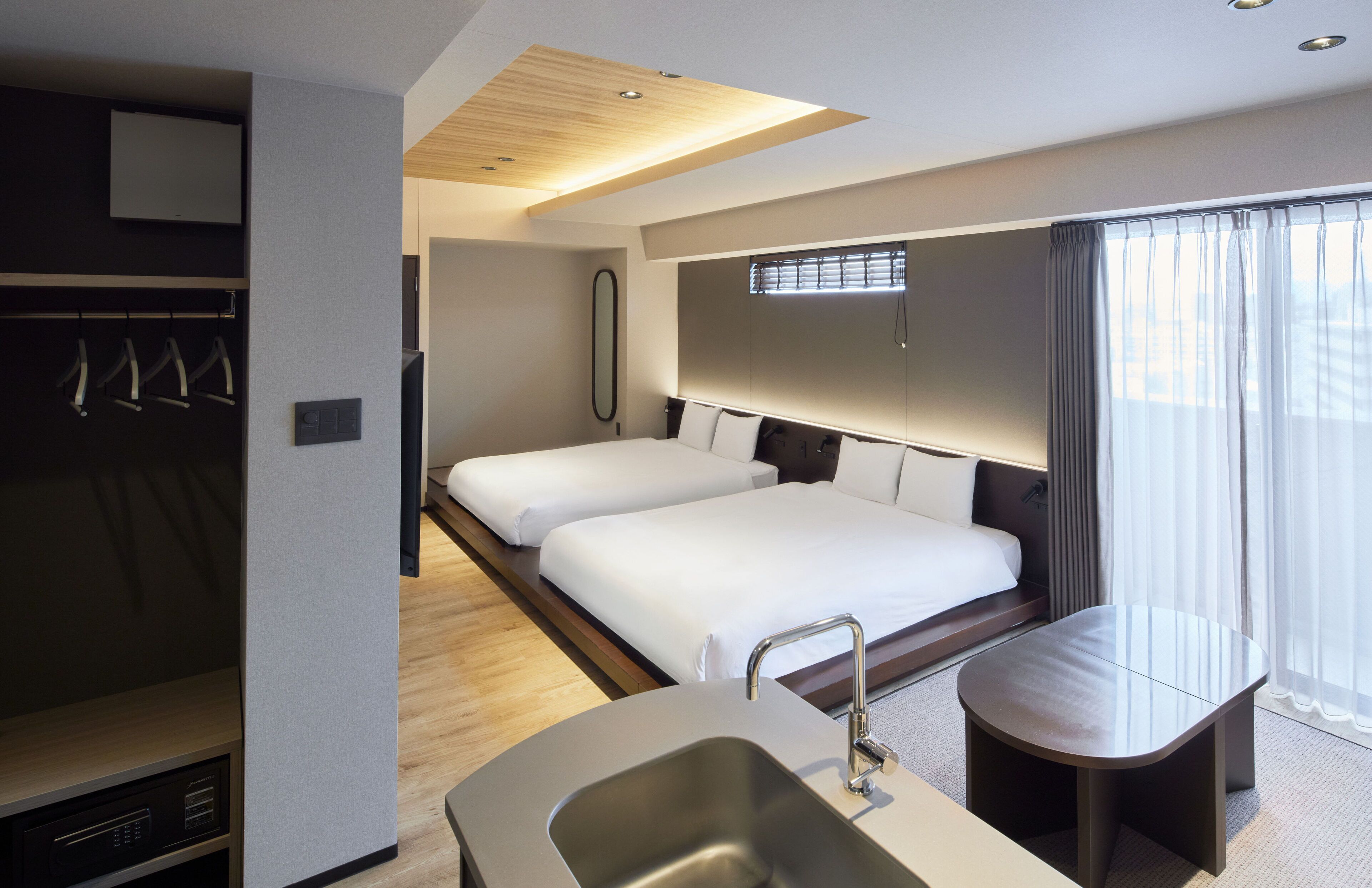 queen twin | 1 bedroom, premium bedding, in-room safe, desk