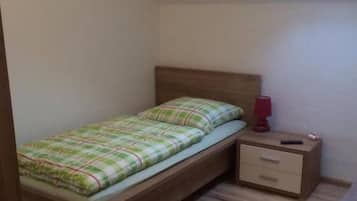 Desk, free WiFi, bed sheets
