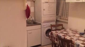 雪櫃、爐具、廚房用具/餐具/器皿