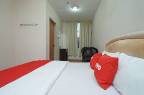 Desk, free WiFi, bed sheets - Hotel O 9 @ Kajang Town (Kajang)