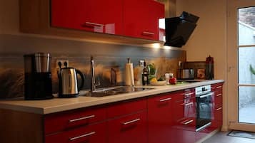 Kühlschrank, Ofen, Geschirrspüler