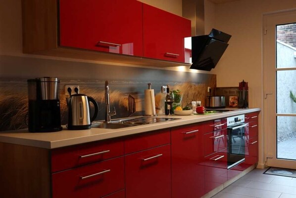 Fridge, oven, dishwasher