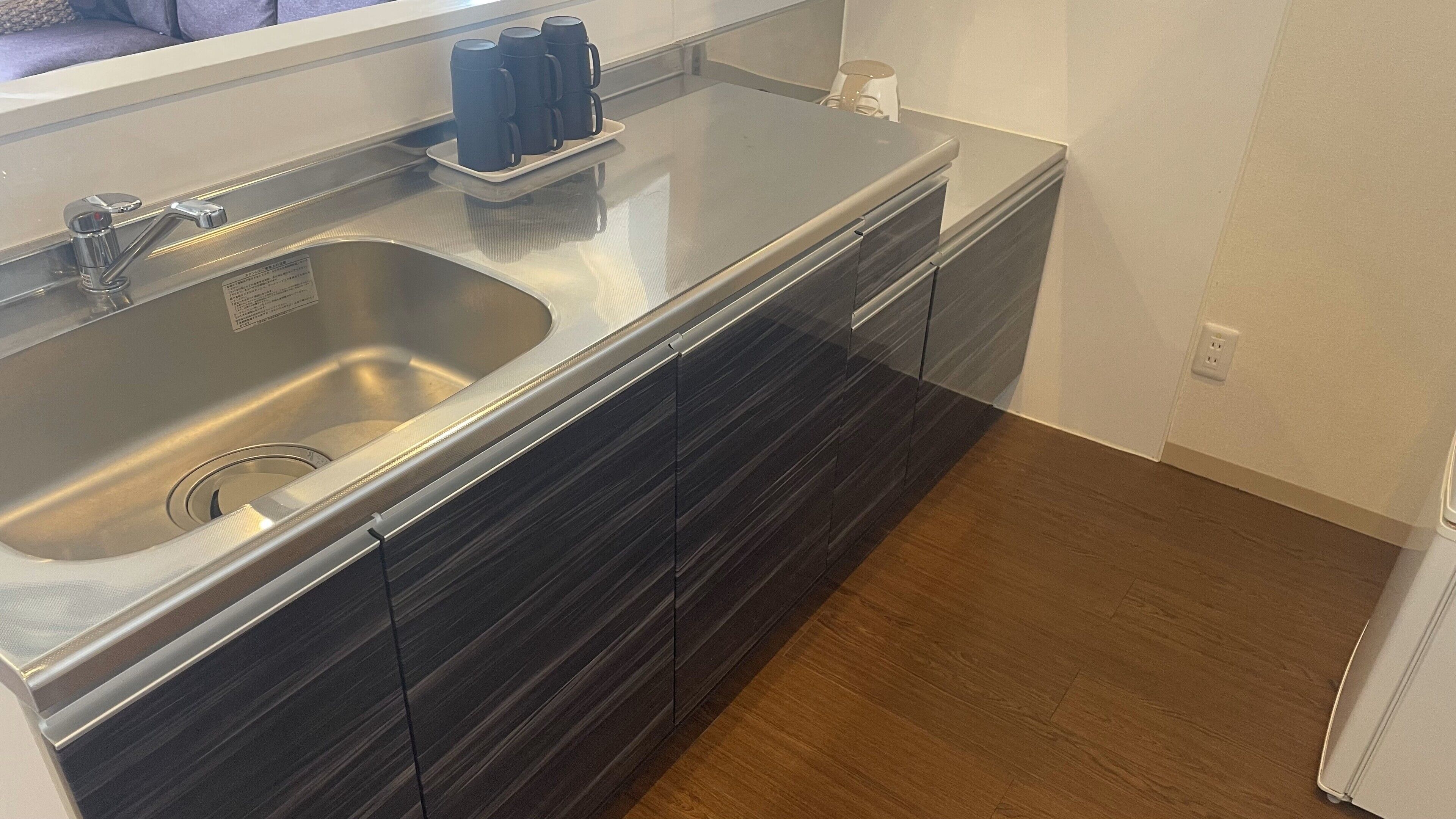 Familien-Dreibettzimmer | Eigene Küche | Kühlschrank, Mikrowelle, Herdplatte, Wasserkocher