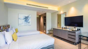 Minibar, wifi gratis y ropa de cama