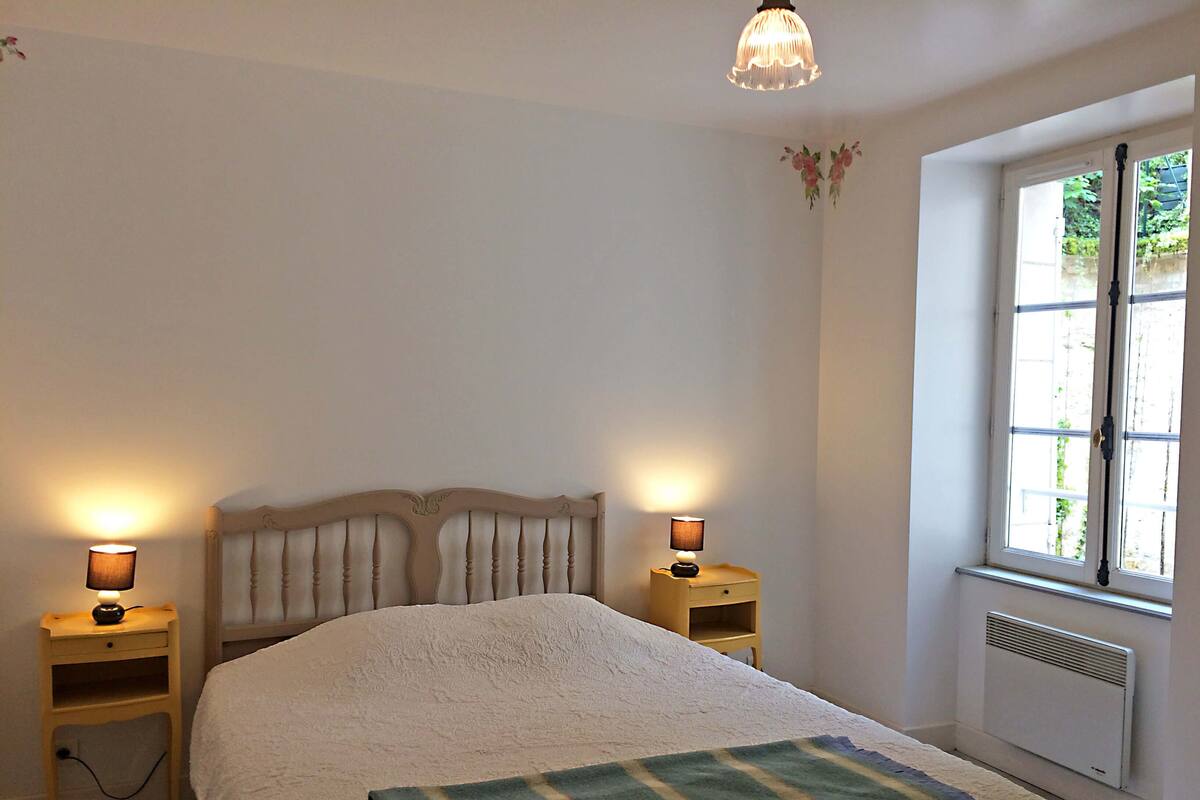Familie appartement | Individueel gedecoreerd, individueel gemeubileerd, beddengoed