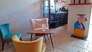 Desayuno completo gratuito y diario