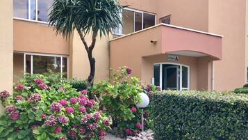 DĂ©tail de lâextĂ©rieur