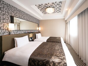 Deluxe Twin kamer, niet-roken | Luxe beddengoed, donsdekens, een bureau, een laptopwerkplek