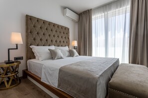 Căn hộ Cao cấp | 1 phòng ngủ, két bảo mật tại phòng, phòng cách âm 