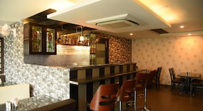 Restaurant - Broadway Inn (Jaipur)