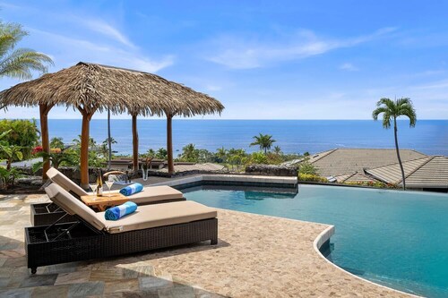 Island Oasis: Stunning Ocean View Retreat! Heated Pool, Spa, AC & Putting Green