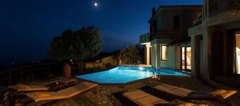 Deluxe Alonissos Island Villa | Villa Thalassa | Private Pool | Sea View | 2 BDR | Raches